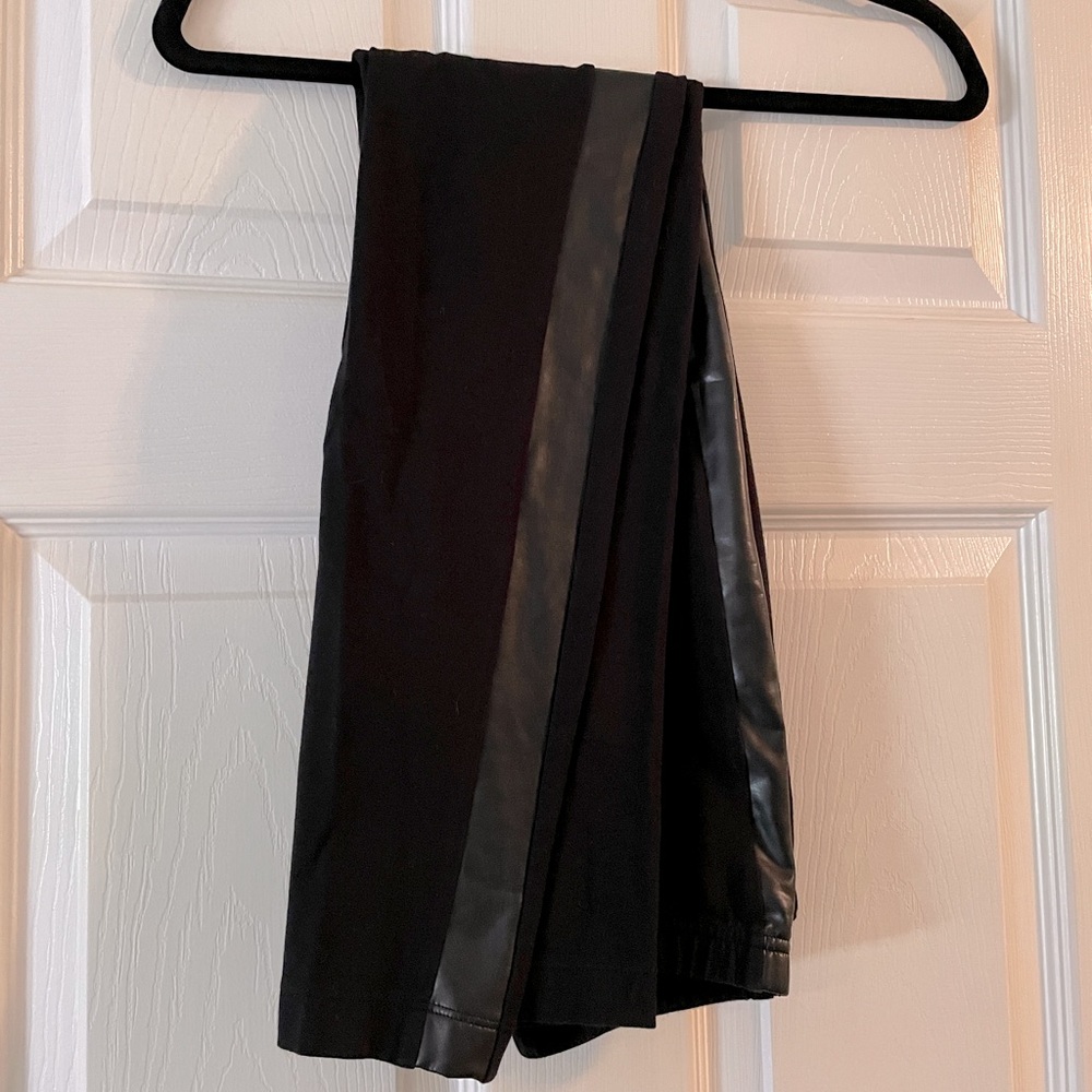 Old Navy Medium Faux Leather Trim Leggings